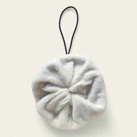 Fleur de douche beige en éponge de bambou, coté doux