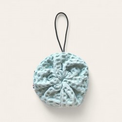 Fleur de douche vert menthe en éponge de bambou, coté doux