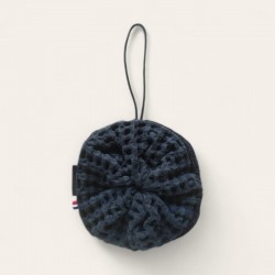 Fleur de douche noire en éponge de bambou, coté doux