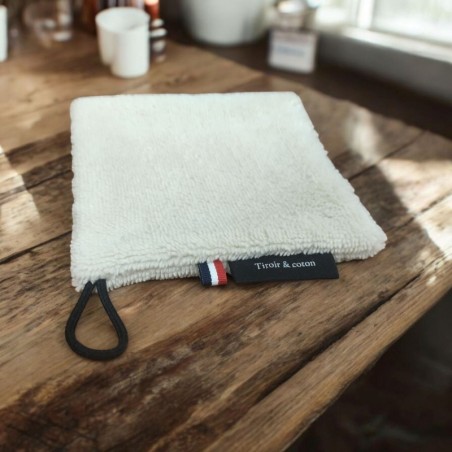 son petit cordon permet un séchage facile entre chaque utilisation