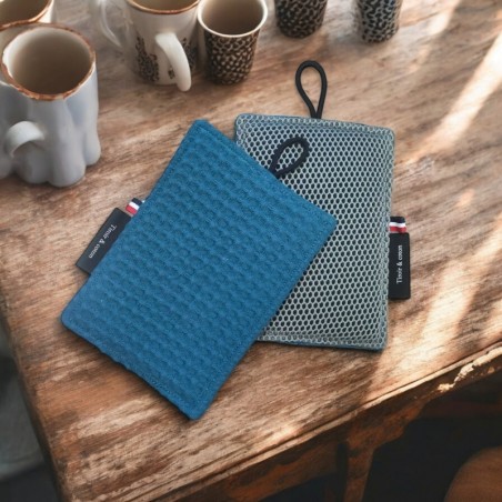 Eponge lavable en nid d'abeille qui gratte mais ne raye pas pétrole