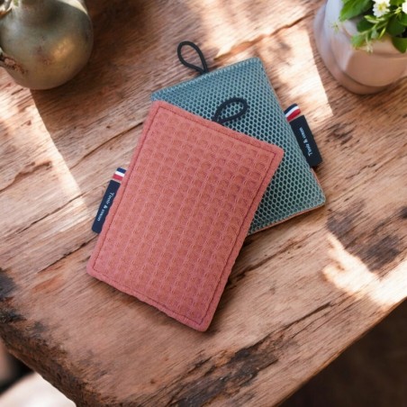 Eponge lavable en nid d'abeille qui gratte mais ne raye pas brique