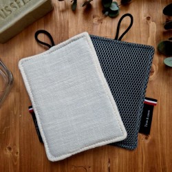 Eponge lavable made in France qui gratte mais ne raye pas beige