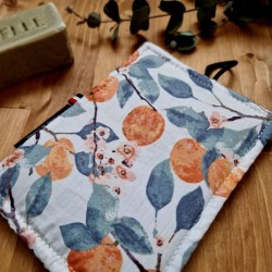 Eponge lavable made in France qui gratte mais ne raye pas abricots