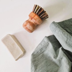 brosse à casseroles en bois de hêtre