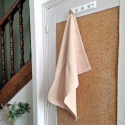 Essuie mains ultra absorbant, il ne peluche pas et sèche très vite