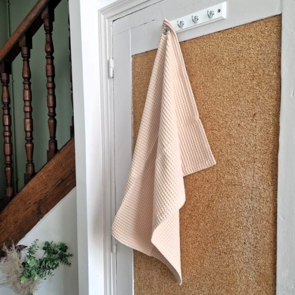 Essuie mains ultra absorbant, il ne peluche pas et sèche très vite