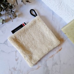 la maxi lingette démaquillante douce et efficace
