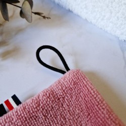 la maxi lingette démaquillante douce et efficace