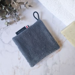 la maxi lingette démaquillante douce et efficace