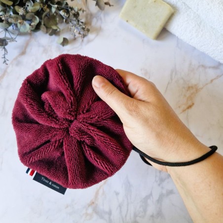 Fleur de douche lavable Bordeaux avec cordon de maintien