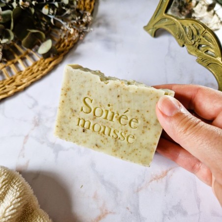 Savon artisanal surgras à l'argile vert et à l'ortie