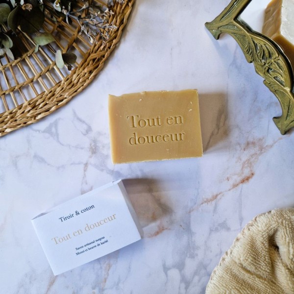 Savon artisanal surgras au beurre de karité et monoï